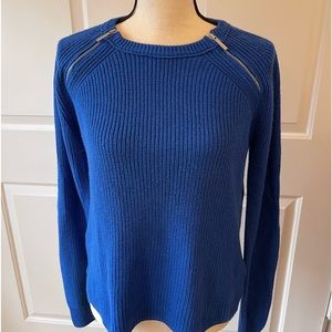 Michael Kors Women’s Blue Sweater/Silver Zippers. Size M. Brand New/Never worn